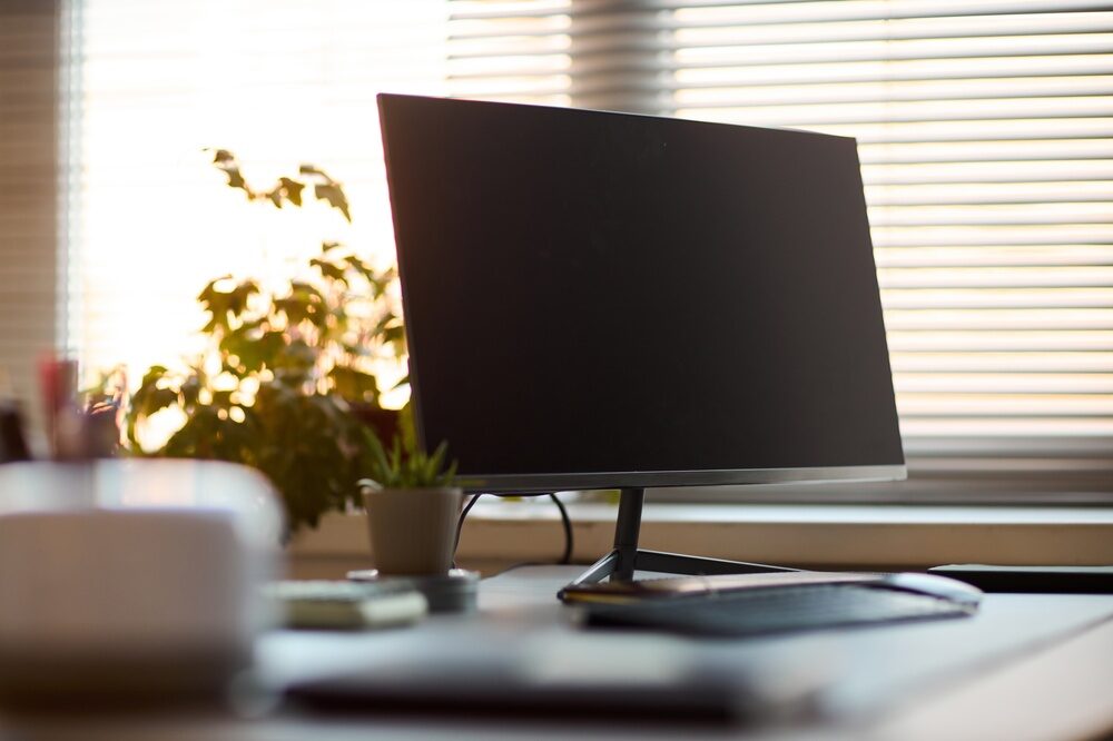 Dock USB-C Wavlink con tre monitor e sei porte USB